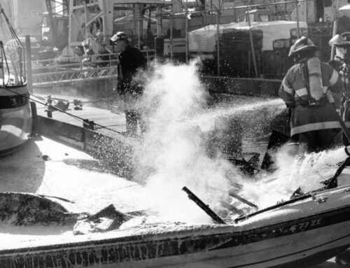 1990-11-19:  Boat Fire in Stamford Harbor